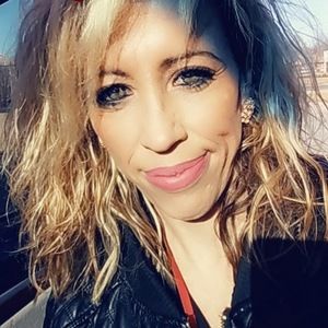 Meet your Posher, Kelly